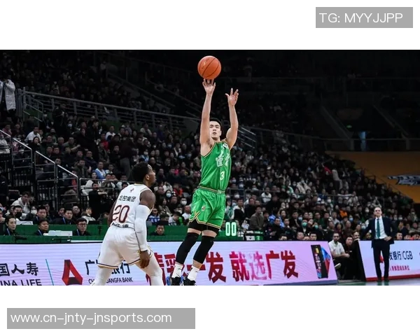 北京全运男篮热身赛大胜北控新外援雷吉佩里与西布龙首次亮相 北京全运男篮热身赛大胜北控新外援雷吉佩里与西布龙首次亮相