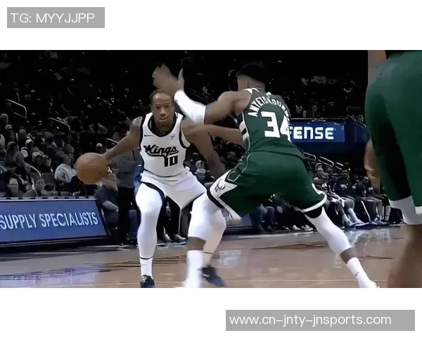 国王雄鹿比赛裁判报告揭示漏判细节字母哥三秒与威少拉手臂事件 国王雄鹿比赛裁判报告揭示漏判细节字母哥三秒与威少拉手臂事件