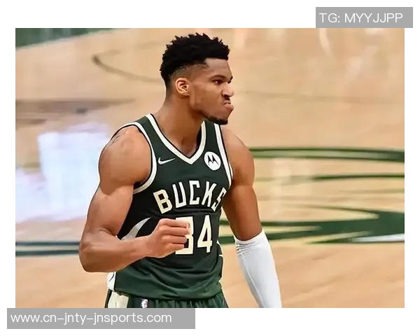 字母哥上半场完美表现6投全中砍下13分7篮板3助攻正负值高达14