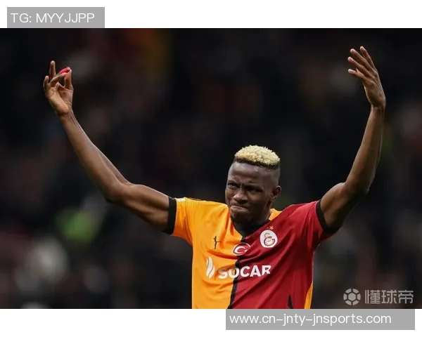 阿贾克斯主帅盛赞奥斯梅恩速度与力量可与德罗巴伊布相媲美