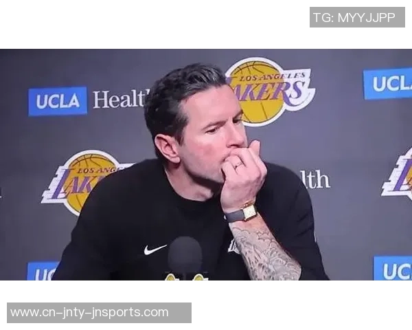 湖人季前赛遭遇连败Buha称训练氛围显著改变雷迪克表现愈加急躁