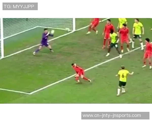 神奇扑救广岛三箭球员近距离头球攻门蹇韬极限反应将球捞出